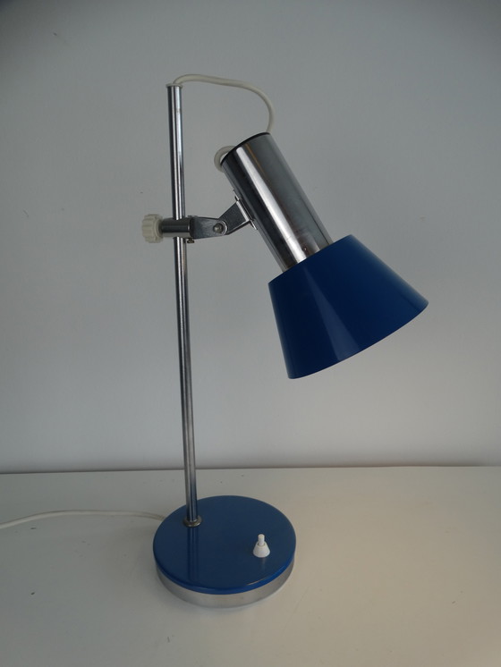 Image 1 of Lampe de bureau vintage massive