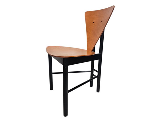 Italienisches Design - dreieckiges Design - gebogenes Sperrholz - Italien - 80er – Esszimmerstühle (photo 6 of 8)