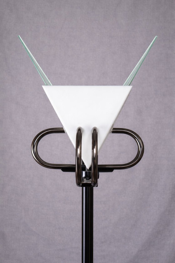 Image 1 of Arteluce Triana vloerlamp, Italië, jaren 80, postmodern design