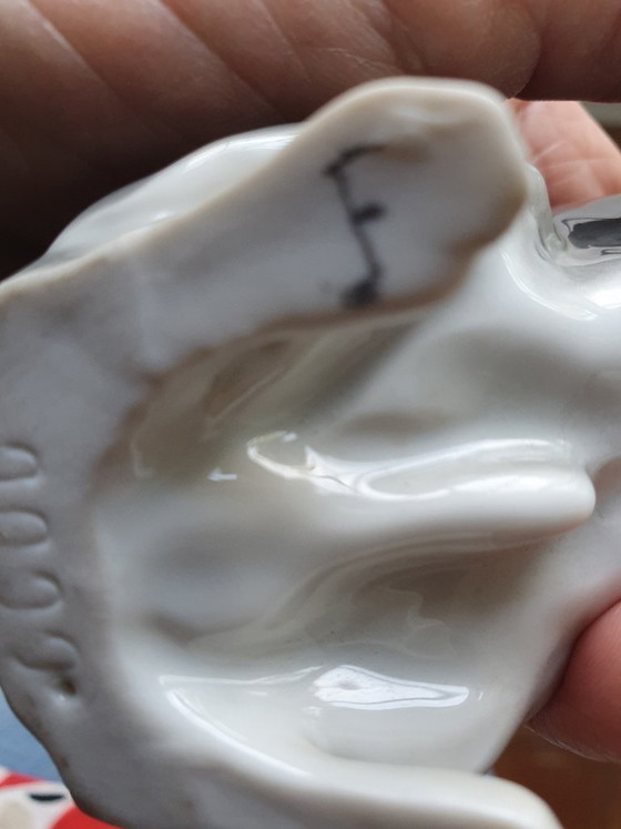 Image 1 of Figurine en porcelaine Pfeffer Gotha – Berger allemand (vers 1920-1940)