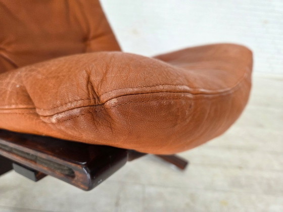 Image 1 of Années 1970, design norvégien d'Ingmar Relling, fauteuil lounge, modèle « Siesta ».