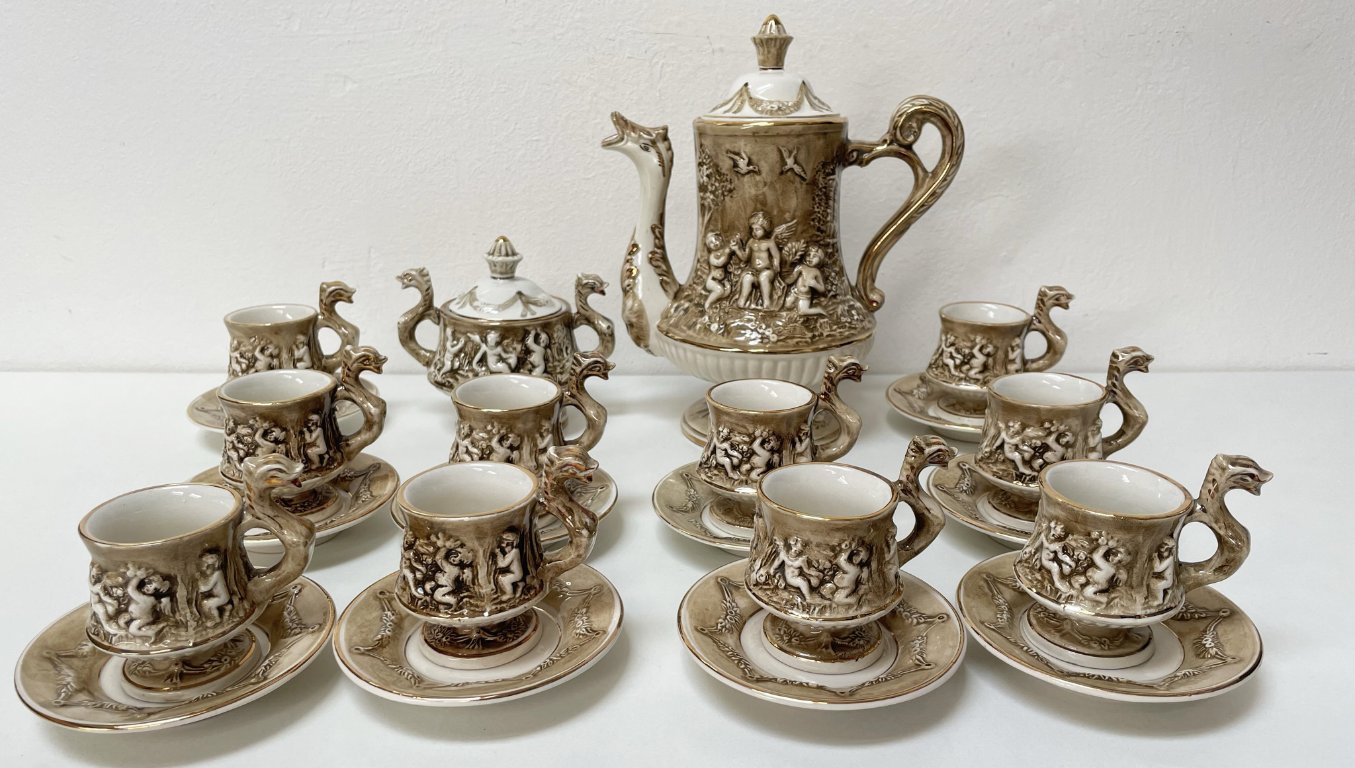 R. Capodimonte (M.A.S.) - Coffee service for 10 people | €252