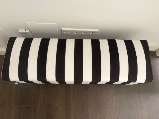 Panca bianca e nera con contenitore – hockers en poefs, Velvet (photo 2 of 5)