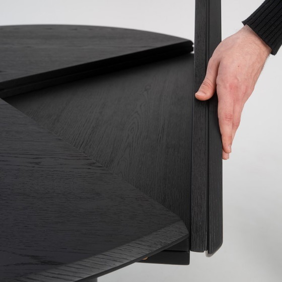 Image 1 of Table transformable ronde/carrée en chêne noir style Bauhaus
