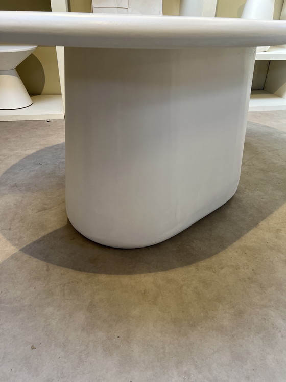 Image 1 of Dining table concrete Cire 160cm beige