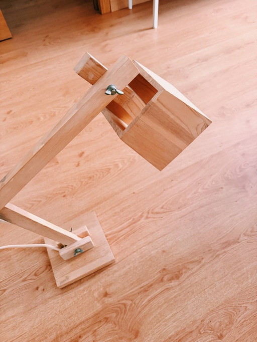 Muuto houten lamp, tafellamp