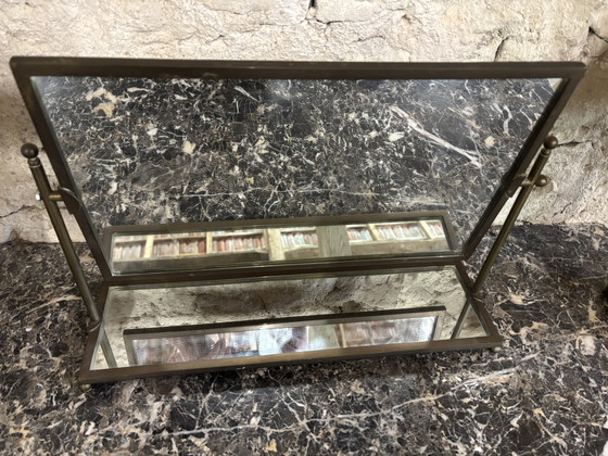 Image 1 of Espejo de mesa de latón