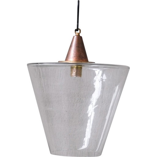 Lámpara colgante cónica vintage de cobre y cristal, Francia, 1950