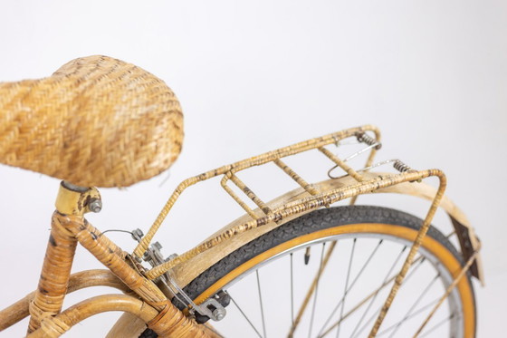 Image 1 of Bicicletta in bambù e rattan. Realizzata a mano negli anni '70.