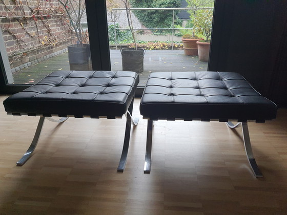 Image 1 of 2 Ottoman 'Barcelona'