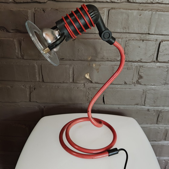 Vintage ESTO Style Red Spiral Table Lamp – Memphis Postmodern 1980s 1990s – Metal (photo 7 of 14)