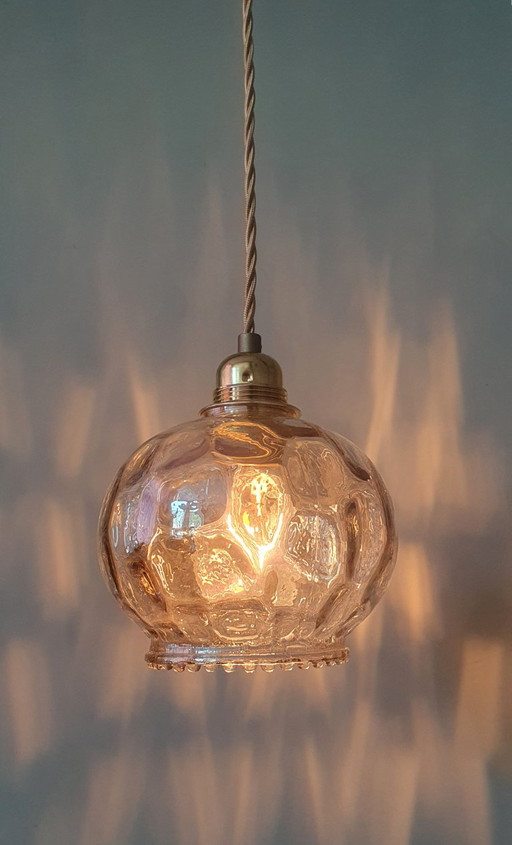 Vintage lamp uit de jaren 60–70 in Hollywood Regency stijl.