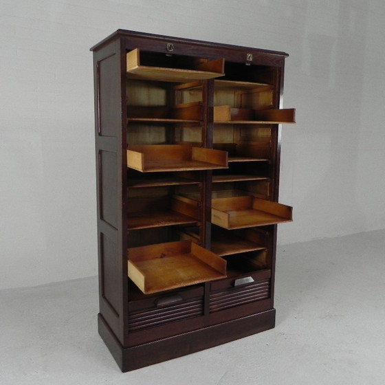 Image 1 of Eiken rolluikkast met 2 luiken, 148 cm hoog, jaren 20