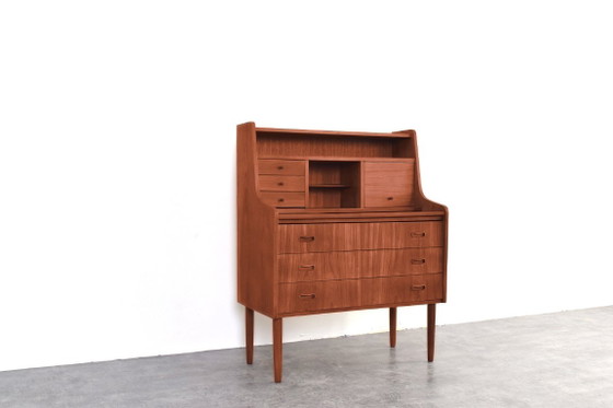 Mid-Century dänischer Teakholz Schreibtisch, 1960er Jahre., Braun, Mid Century Modern (Foto 9 von 15)