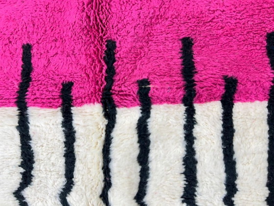 Image 1 of Magnifique Tapis rose en laine 200cmx300cm 