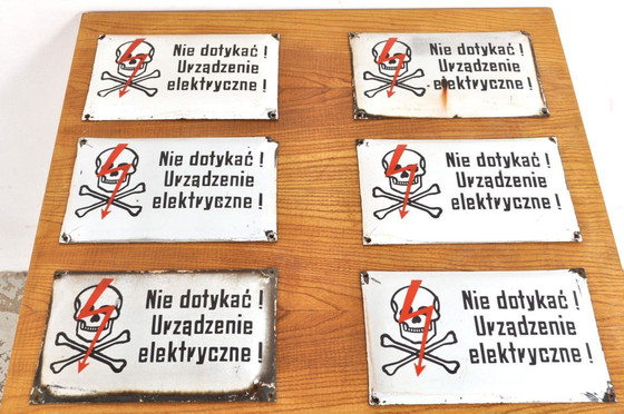 Image 1 of Enamel warning sign skull