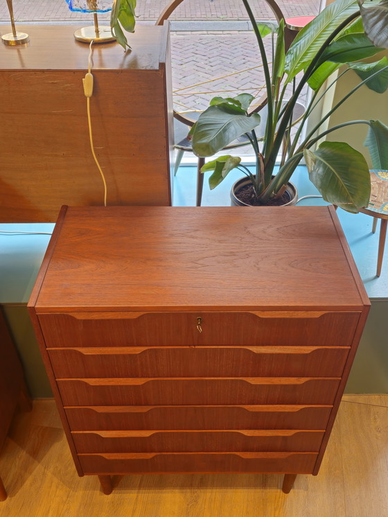 Image 1 of Vintage Deense Ladekast Ladekastje Kast Dressoir 