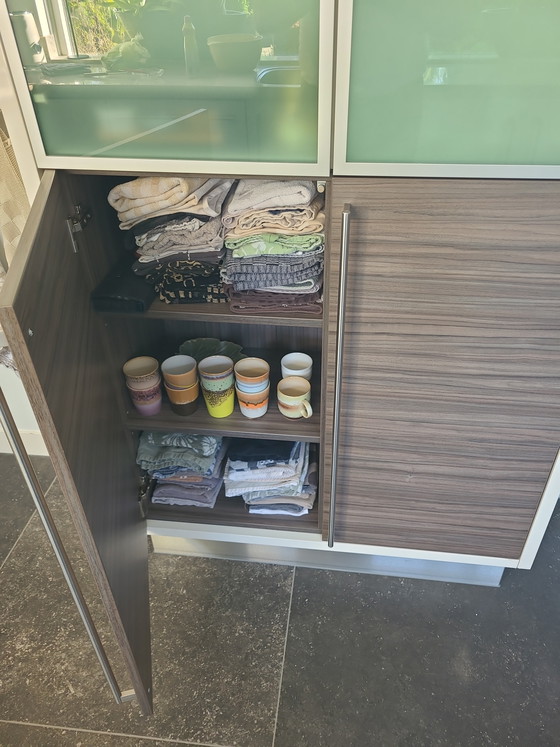 Image 1 of Vitrina de servicio con hermosos detalles