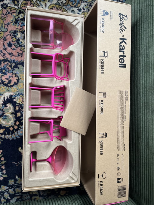 Mattel Barbie Kartell sillas en miniatura