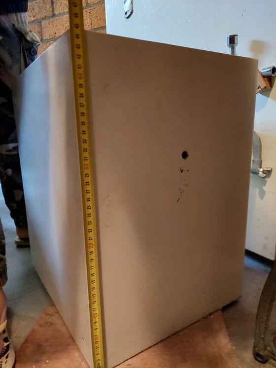 Image 1 of Robuster klassischer Tresor / Feuerschutzschrank – Schlüsselschloss – für Zuhause oder Büro