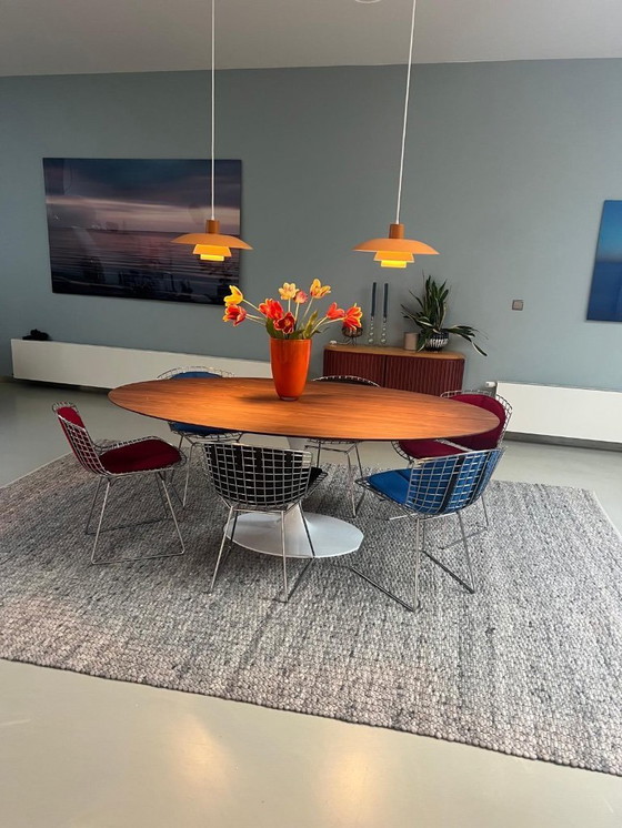 Image 1 of Tulip oval table in walnut