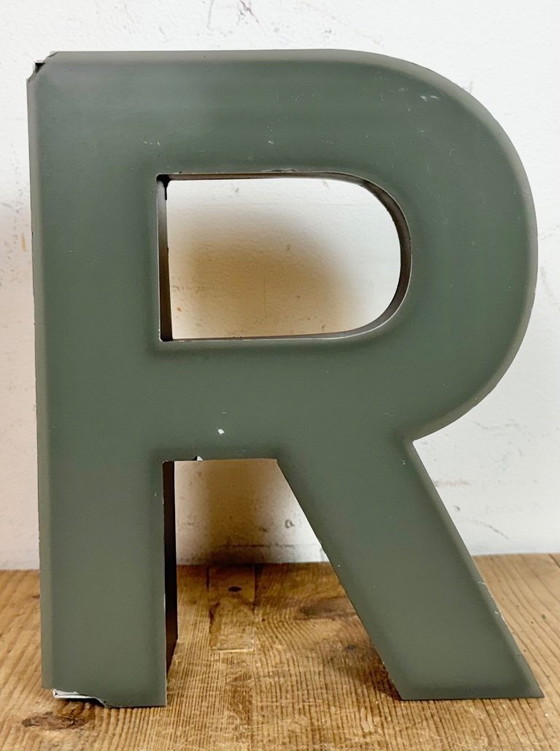 Image 1 of Lettre R lumineuse grise vintage, années 1970