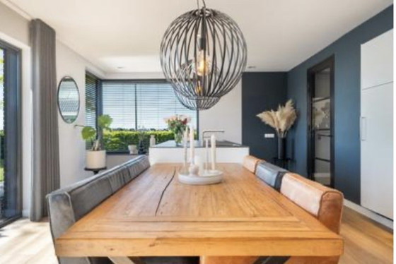 Image 1 of Prachtige Complete Eethoek | Industriële Houten Tafel + Eetkamerbank + 3 Stoelen