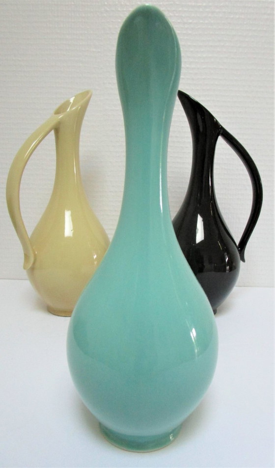 Image 1 of Tres jarras de cerámica de la década de 1960