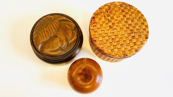 Image 1 of 3 boites bois et paille vintage