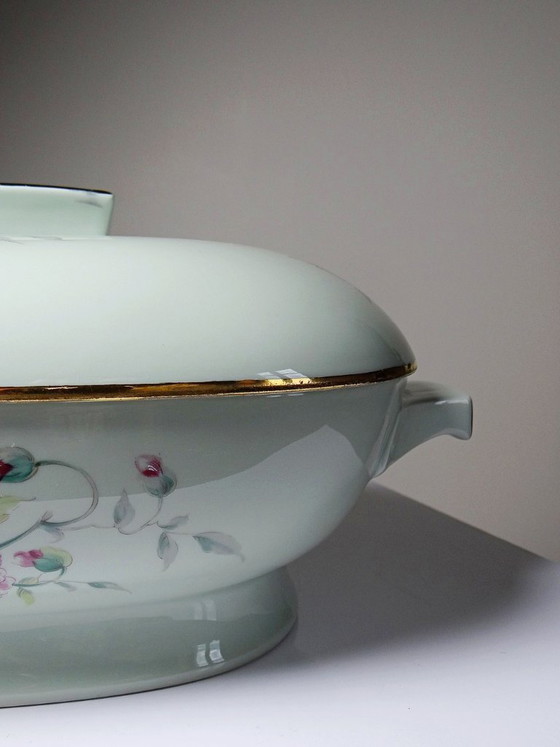 Image 1 of Zuppiera vintage in porcellana celadon di Limoges, Francia, in stile Art Déco con decorazioni floreali.