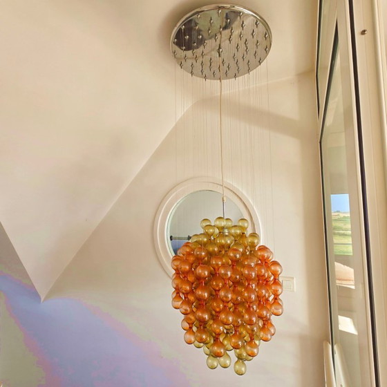 Image 1 of Vintage hanglamp uit de jaren 70 in de stijl van Verner Panton, met een futuristische uitstraling.