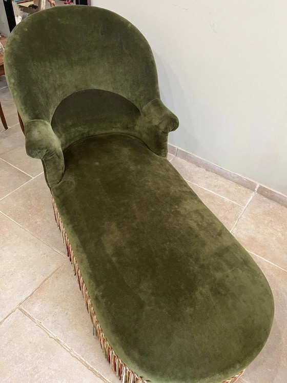 Chaise longue vintage in velluto verde scuro con frange multicolori. – Wood, Velvet, Art Nouveau (photo 6 of 18)
