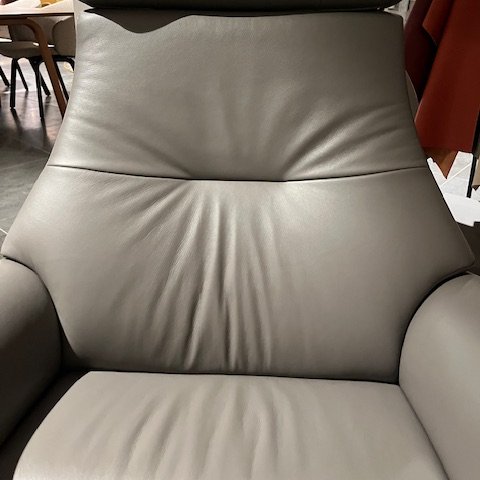 Image 1 of Sillón reclinable Conform Air con otomana
