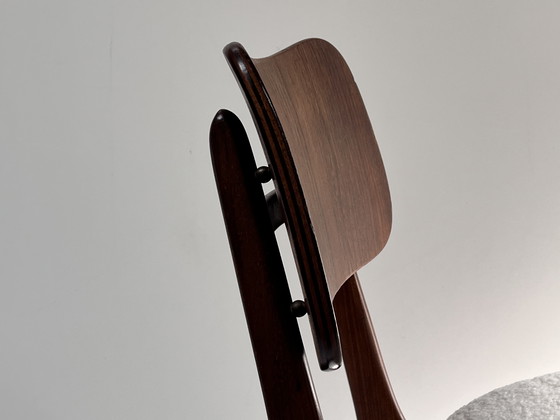 Image 1 of 4 chaises de salle à manger vintage en teck