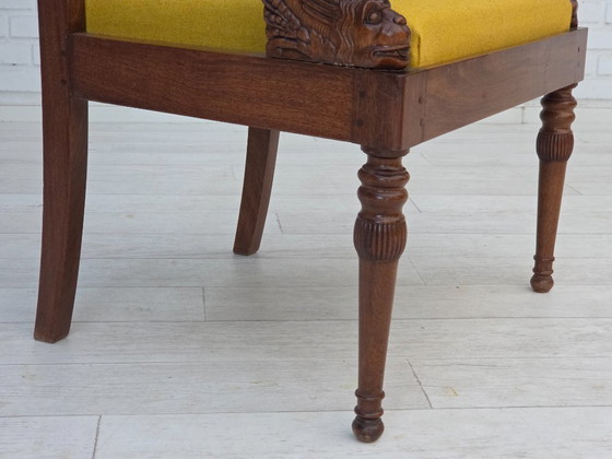 Image 1 of 1920-30er Jahre, Sessel aus geschnitztem Holz, Entwurf nach Georges Jacob, neu gepolstert.