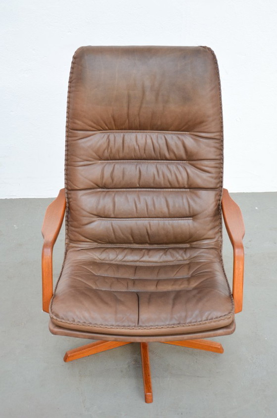 Image 1 of Poltrona vintage in teak, pouf in pelle di metà secolo, anni '60, stile danese