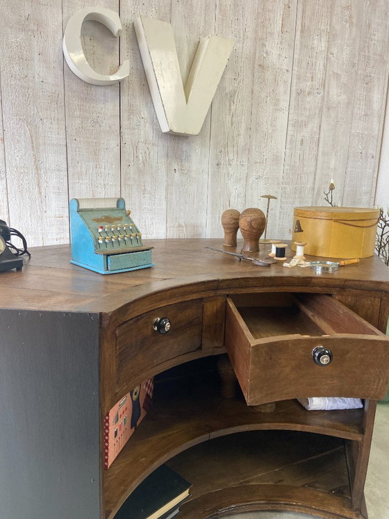 Image 1 of Ancien comptoir de mercerie