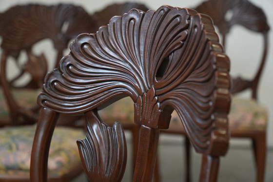 Image 1 of Set van 6 handgesneden Art Nouveau Revival eetkamerstoelen met bloemenzittingen