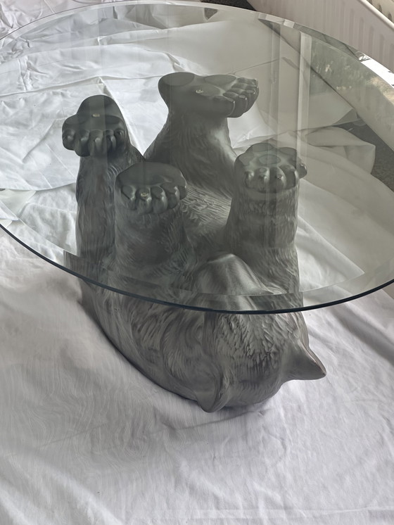 Image 1 of Table basse en verre sculpture d'ours