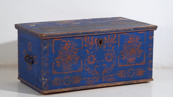 Antique Blue Painted Wooden Chest – Folk Art Blanket Chest – Central Europe c.1900 – Chest of drawers (photo 3 of 40)