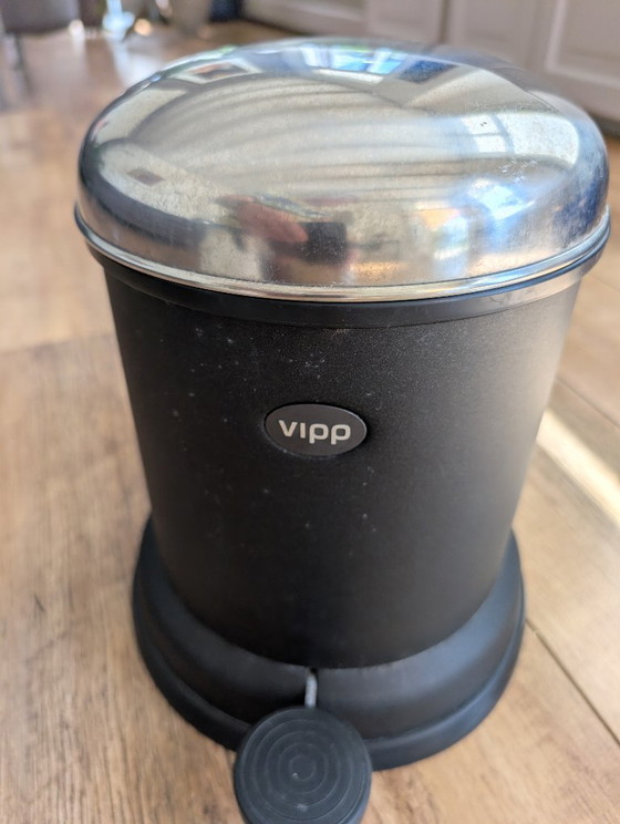 Vipp Pedal Bin 4 Liters Used – Maintenance Products, polished steel (photo 5 of 5)