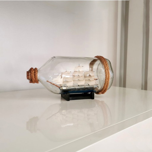 BATEAU DANS UNE BOUTEILLE