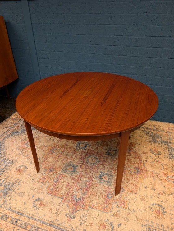 Image 1 of Vintage round dining table, produced by Dyrlund, 1970s