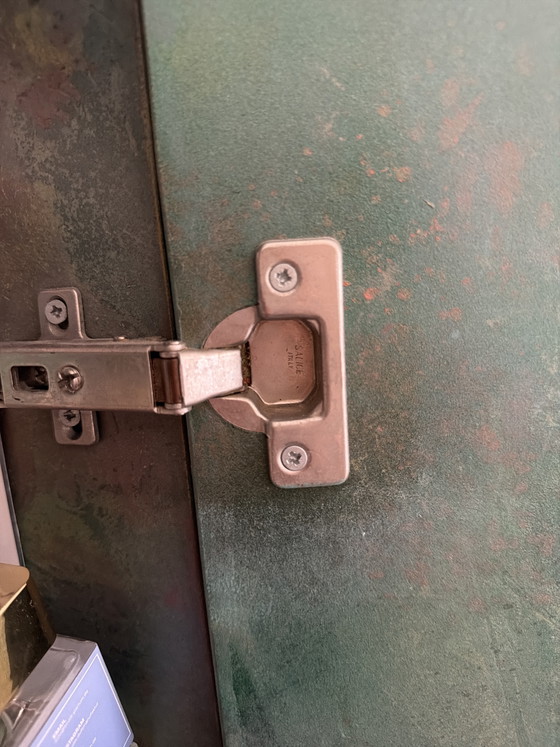 Image 1 of Armadio postmoderno, artista di Memphis degli anni '80