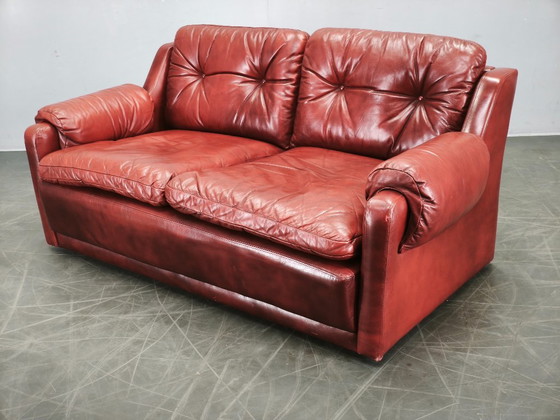 1970s Danish Modern Red Leather Two-Seater Sofa, Scandinavian Design, 2 seaters, Vintage (photo 3 of 15)