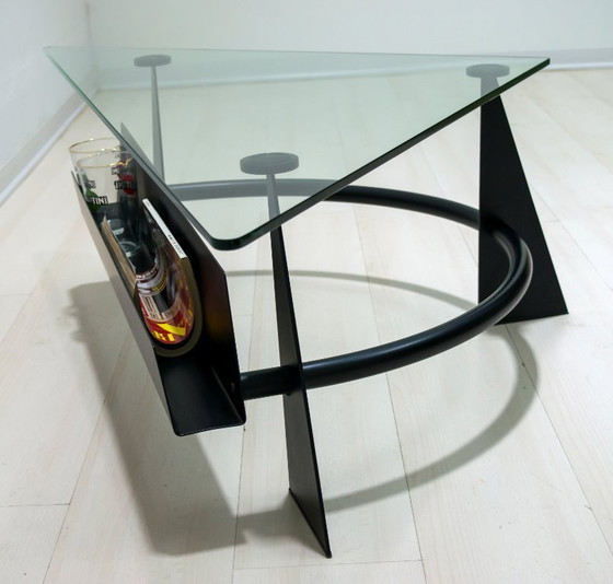 Image 1 of Mesa de centro italiana moderna y contemporánea Metal ennegrecido y tapa de cristal, 1990