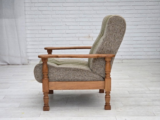 Image 1 of Fauteuil danois des années 1970, tissu d'ameublement d'origine en laine, bois de chêne massif.