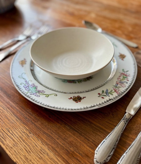 Image 1 of Set of 6 decorative Chinese style plates