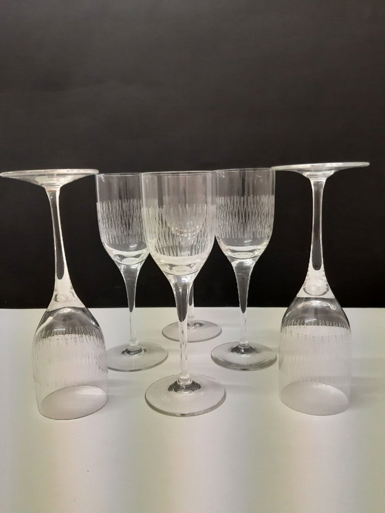 Image 1 of 6 bicchieri di cristallo con decoro inciso / Boemia