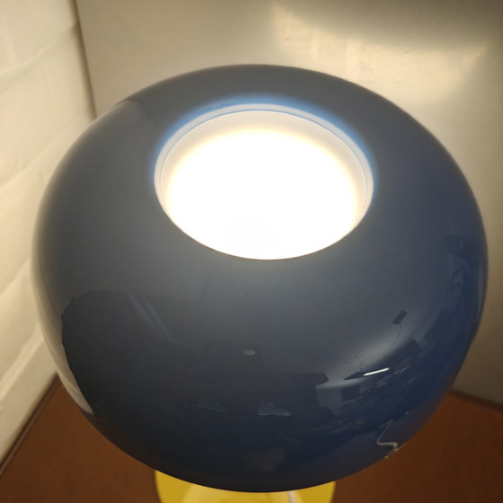 Lampada da tavolo postmoderna IKEA unica nel suo genere – Blu, rossa e gialla – Stile Memphis (photo 6 of 9)